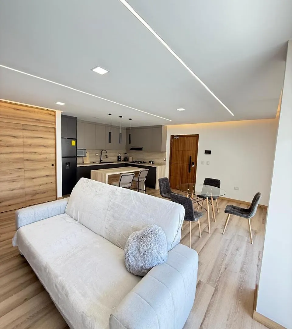 Suite Moderna A Estrenar En El Corazon De Cuenca Ecuador